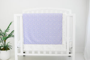 Daisy Print in lavender blanket