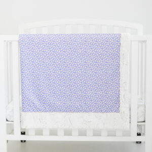 Daisy Print in lavender blanket