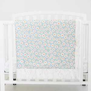 Daisy print in sage blanket