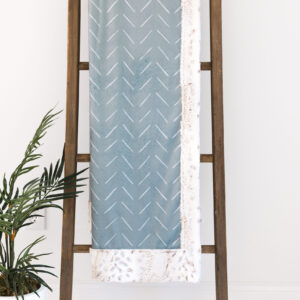 Freehand Chevron Lines Bone 